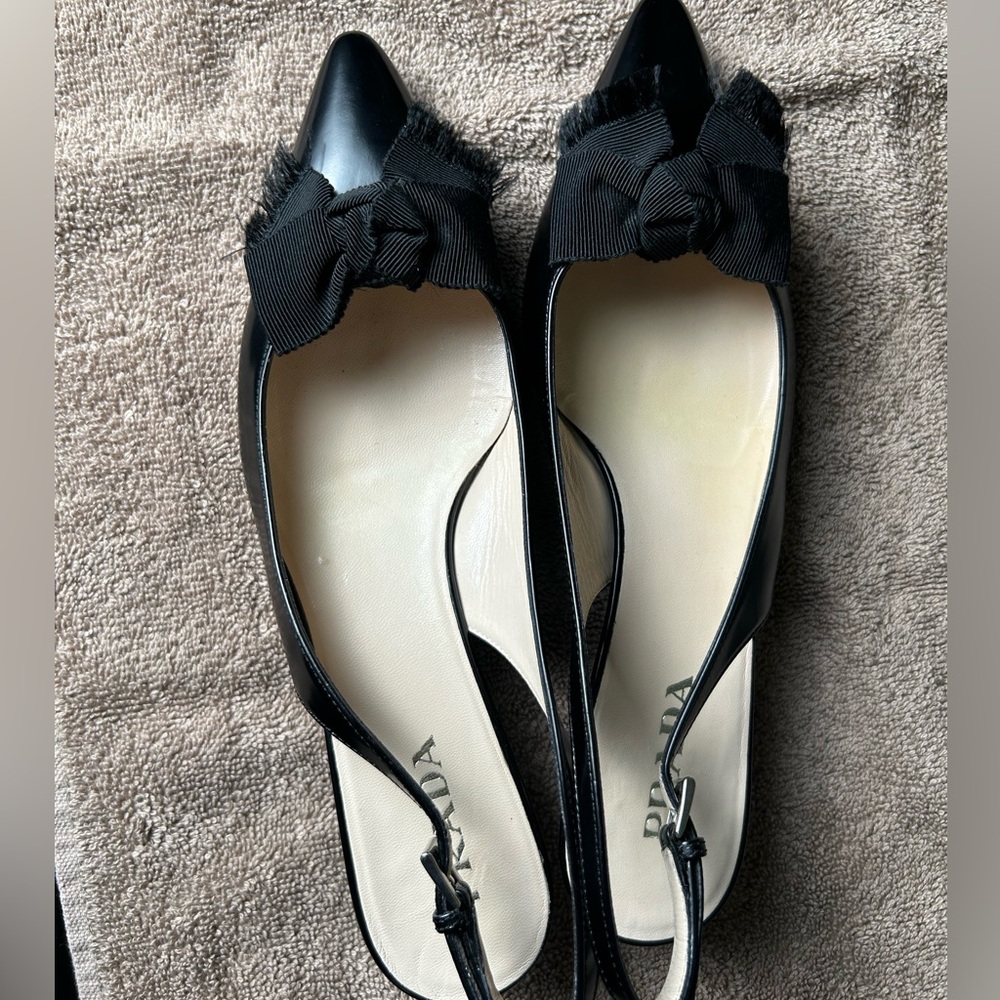 Vintage Prada Black Heels with Decorative Bow - Picture 4 of 7